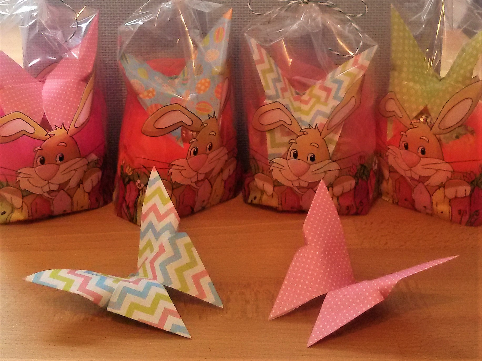 Kleine Osterhasen tanzen im Musikreigen - Leipziger Kinderstiftung Kleine Osterhasen tanzen im Musikreigen - Leipziger Kinderstiftung